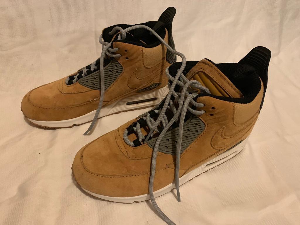 nike waterproof high tops